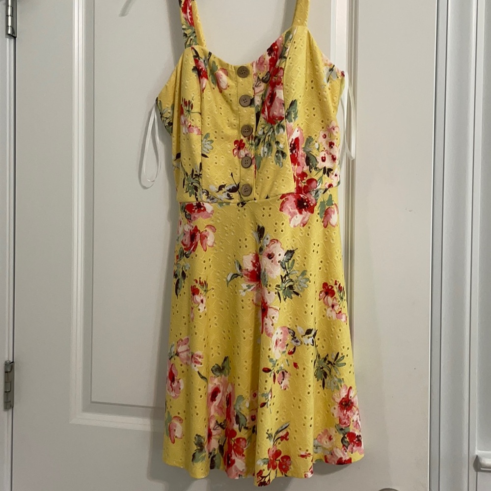 Floral eyelet dress yellow box dress Large